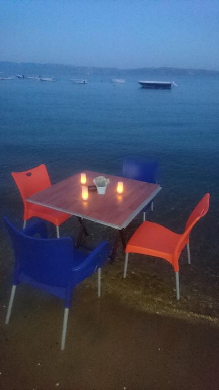 Erkin Apart Hotel Karsiyaka  ภายนอก รูปภาพ