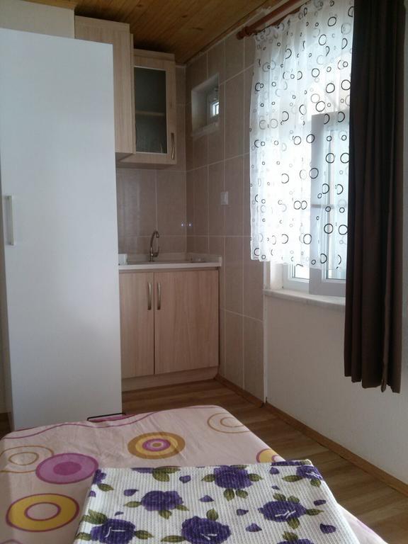 Erkin Apart Hotel Karsiyaka  ภายนอก รูปภาพ